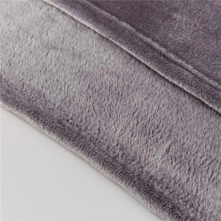 China 100% Polyester Flannel Blanket