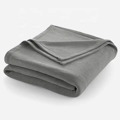 Puis-je utiliser une couverture polaire comme couverture de pique-nique ?